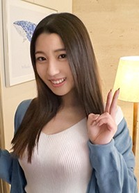 佳澄 22歲 商場地下店員