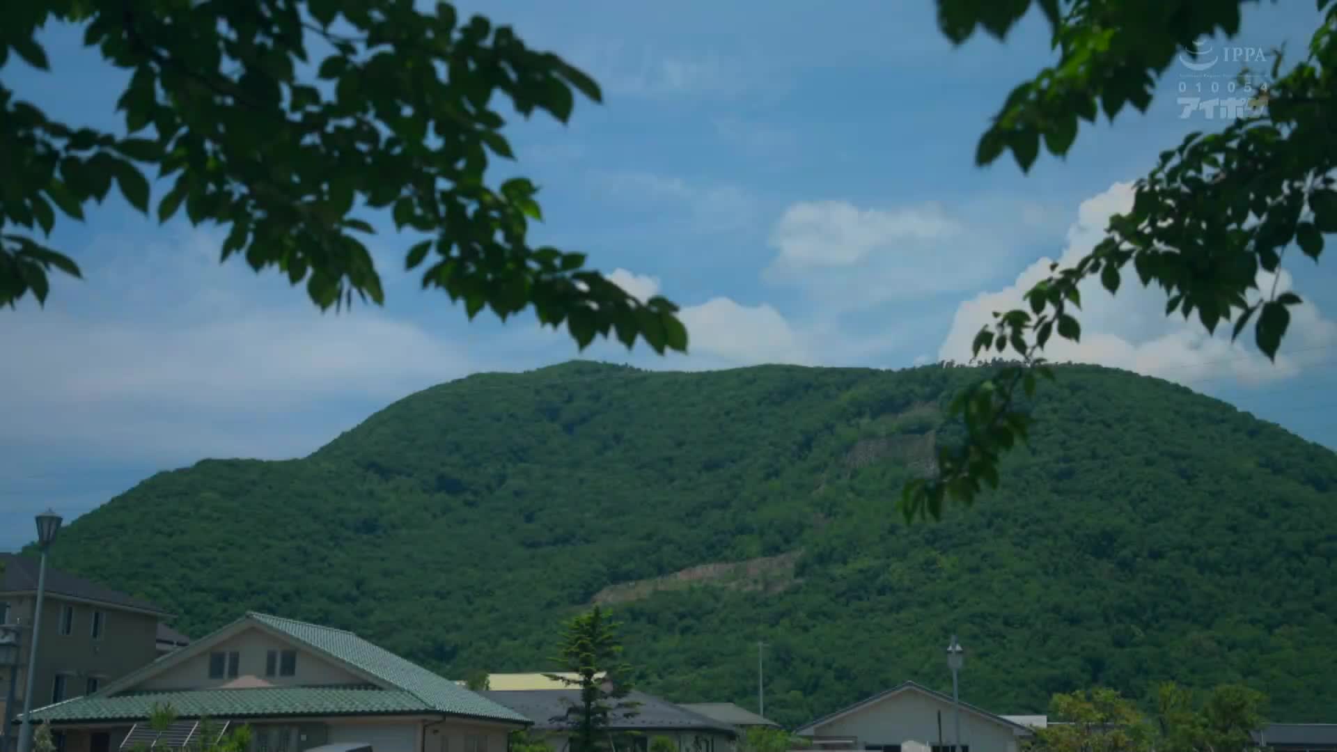 與超討厭上司出差地溫泉旅館的意外同房...被醜陋的絕倫老頭子不斷地折磨並內射的我。明里紬 - AV大平台 - 中文字幕，成人影片，AV，國產，線上看